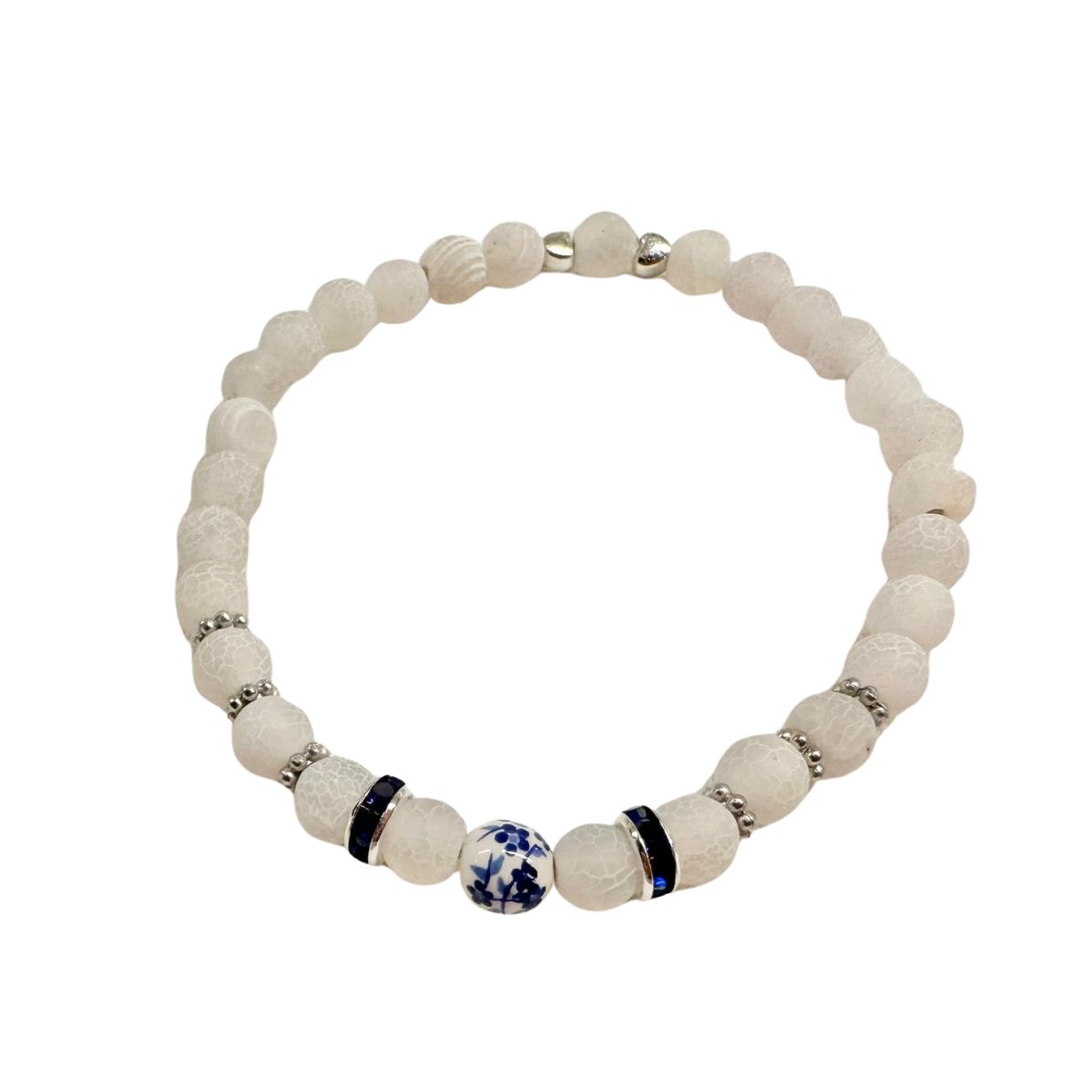 Náramek bílý Achát s malovaným keramickým korálkem